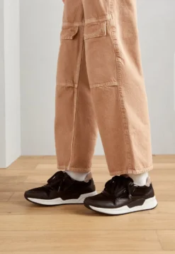 Gabor Comfort Sneakers Basse - Black/Dark Rose -Vendite Gabor 3d5cee531a8b4c499835981d10327392 scaled