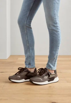 Gabor Comfort 36957Sneakers BasseCopper/Black Donna Sneakers GAJ11A0DJ-O11 11 Gabor Comfort 36957Sneakers BasseCopper/Black Donna Sneakers GAJ11A0DJ-O11 -Vendite Gabor 46089ad40610423f983ec9e54b5133af scaled