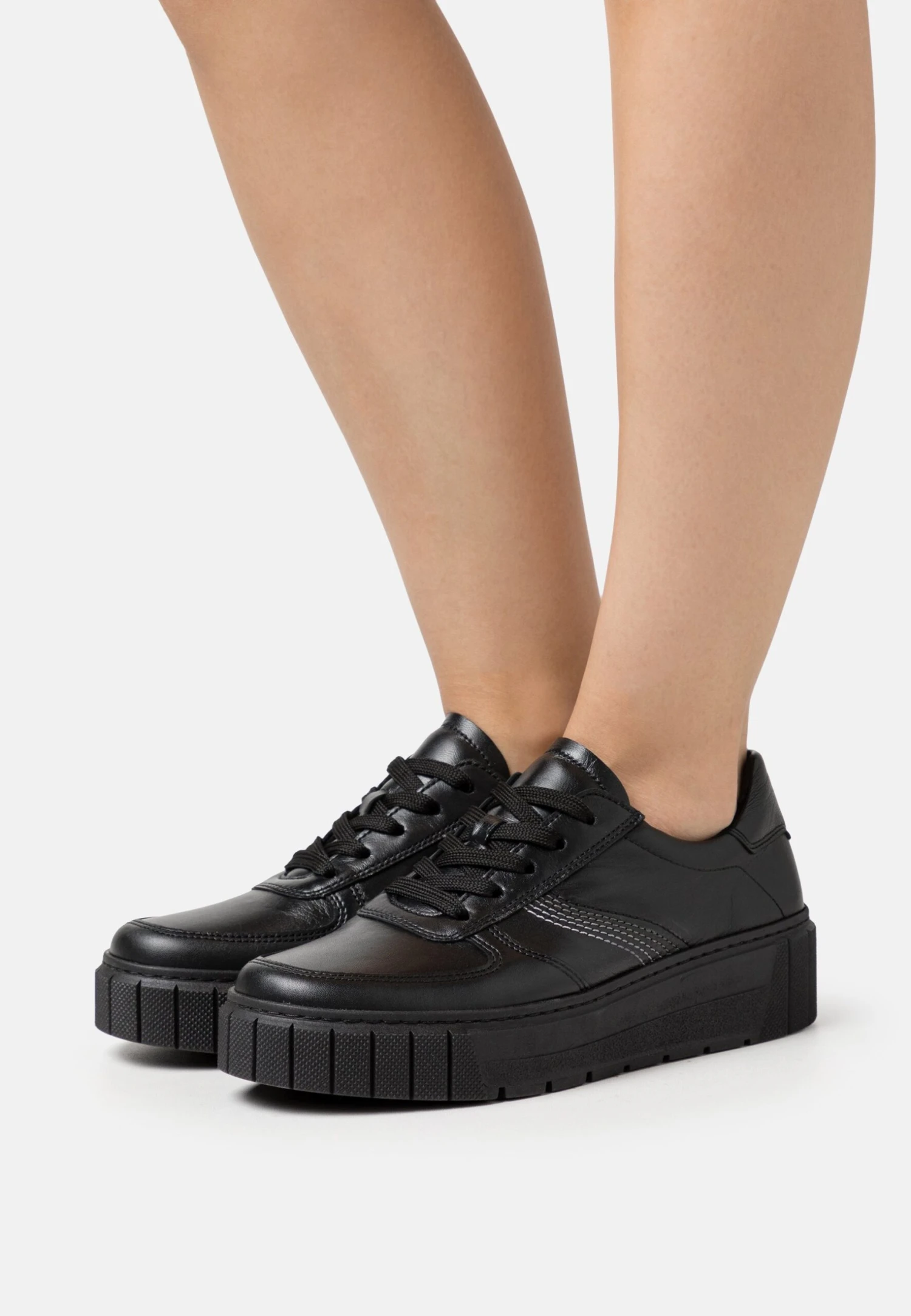 Gabor Comfort Sneakers BasseBlack Donna Sneakers GAJ11A0DS-Q11 1 Gabor Comfort Sneakers BasseBlack Donna Sneakers GAJ11A0DS-Q11