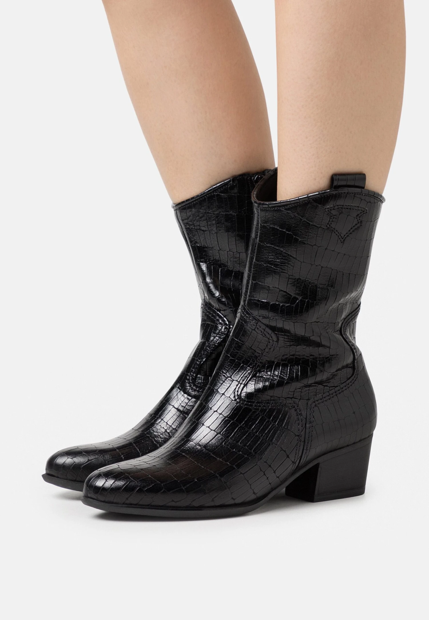 Gabor Comfort Stivali Texani / BikerBlack Donna Stivali GAJ11N08K-Q11 1 Gabor Comfort Stivali Texani / BikerBlack Donna Stivali GAJ11N08K-Q11